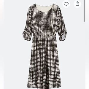 Le Lis Darbie Dress